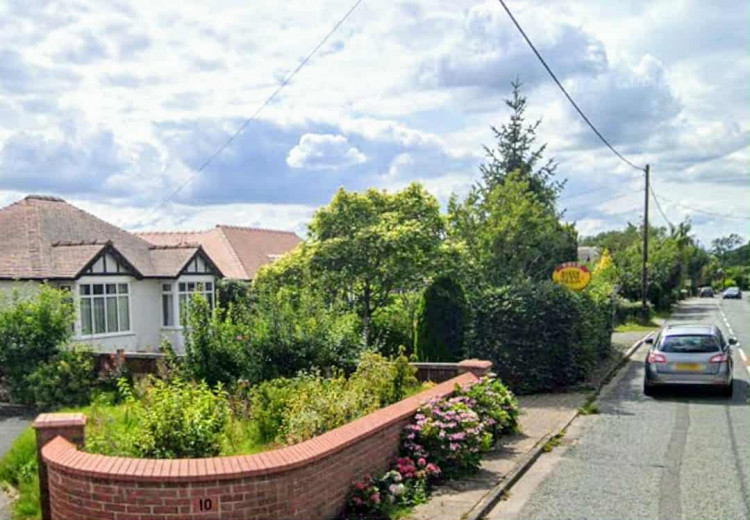 Nightingale Land proposes the demolition of 6 Broad Lane, Stapeley, for up to 75 new homes (Google).
