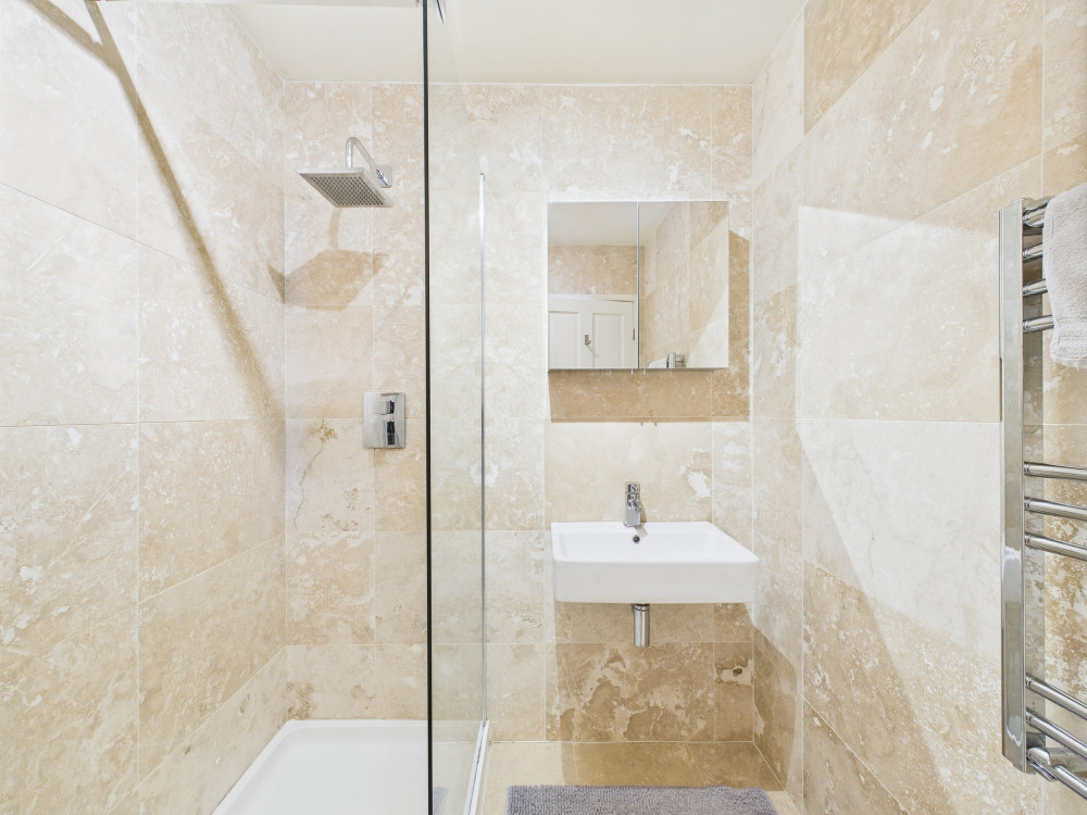 Master bedroom's en suite (Credit: Bespoke by Northwood) Master bedroom's en suite (Credit: Bespoke by Northwood)