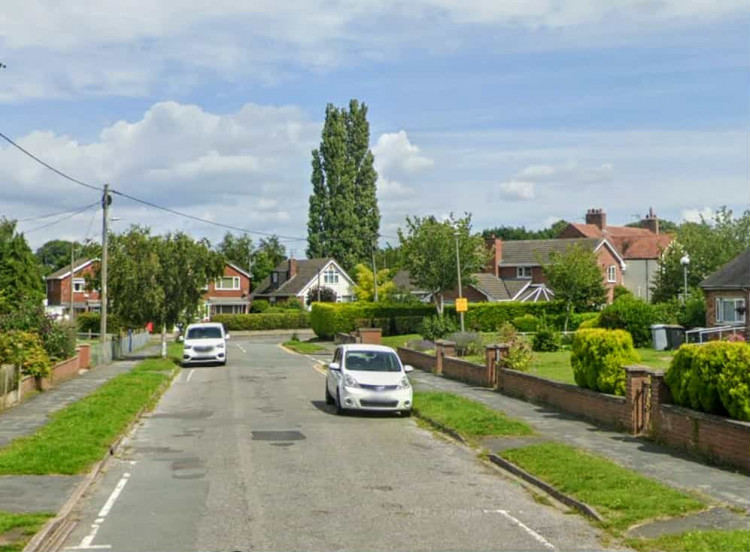 On Friday 29 August, Cheshire Fire and Rescue Service were alerted to an incident on East Avenue, Weston (Google). 