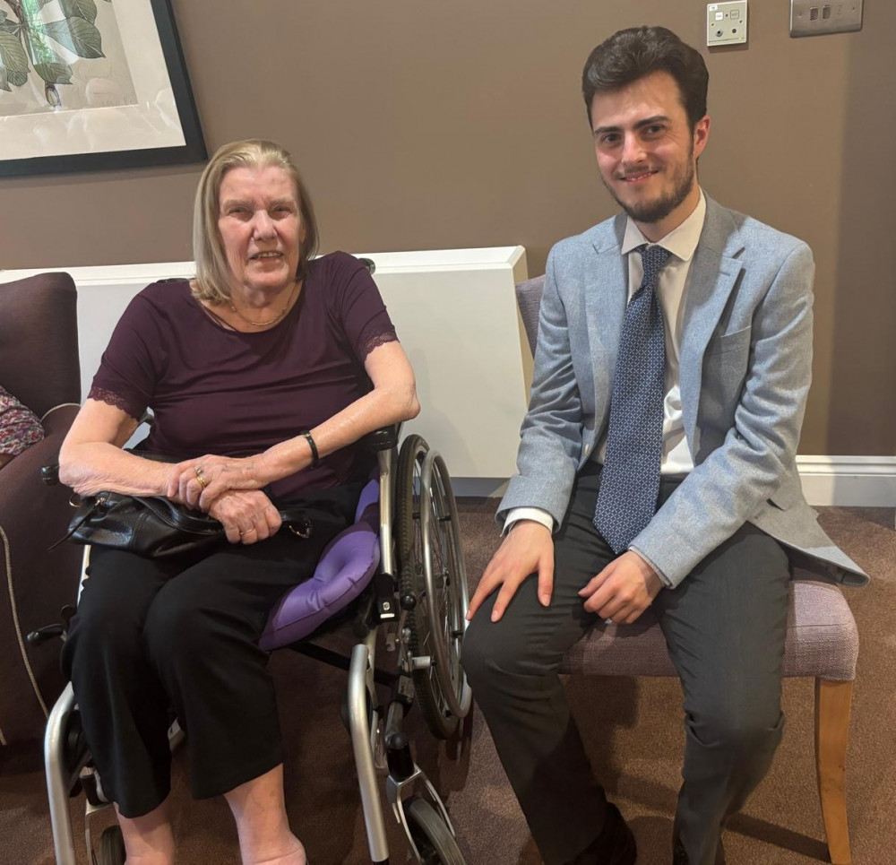 Crandon Springs resident Marion, was astounded by the beautiful voice of Tenor Gregory Steward. Crandon Springs resident Marion, was astounded by the beautiful voice of Tenor Gregory Steward.