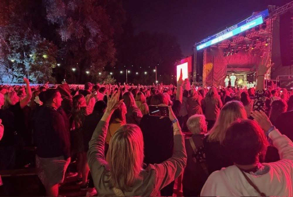 Jess Glynne @ Hitchin Priory Jess Glynne @ Hitchin Priory