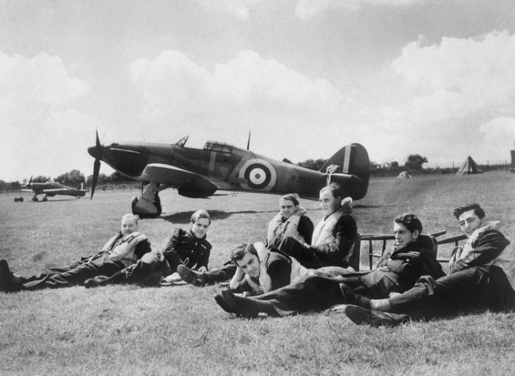 Shepton Mallet honors Battle of Britain heroes with a service and wreath-laying on Sunday 14 September.