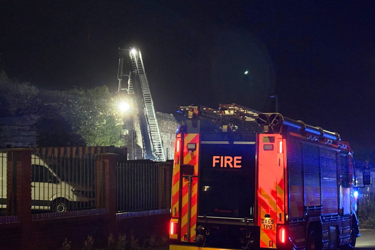 Fire crews have extinguished a large fire on Old Hall Road. (Nub News)