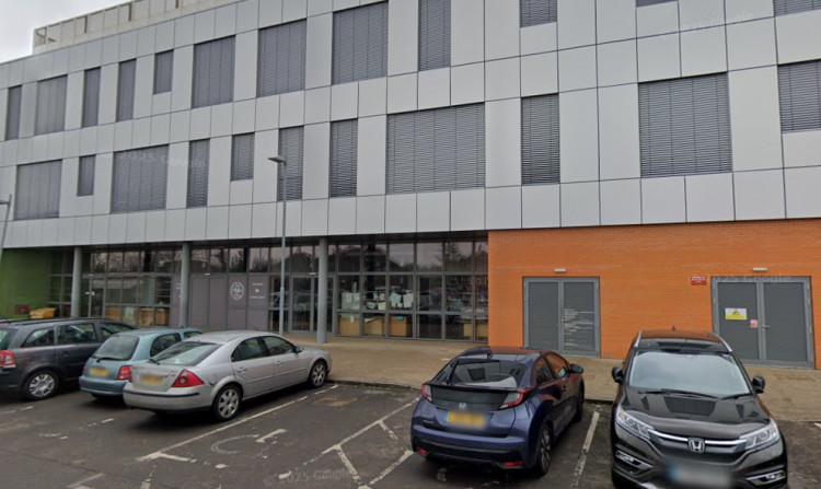 The event is taking place in  Chessington School, KT9 2JS (Image via Google Maps)