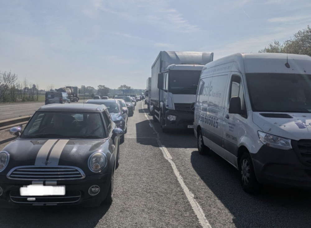 Warwickshire Police report a crash on the M40 northbound near Warwick (image via Nub News) Warwickshire Police report a crash on the M40 northbound near Warwick (image via Nub News)