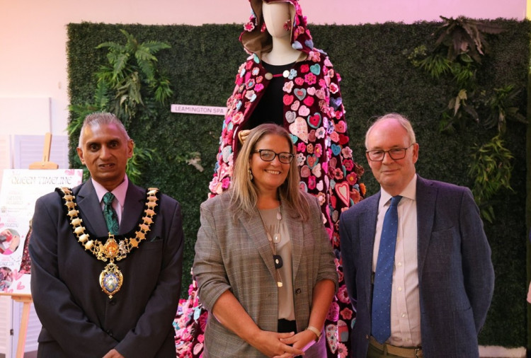 Lianne Kirkman (centre) with the Mayor of Leamington (left) and Crime and Commissioner (right) (image via Alex James Harvey)