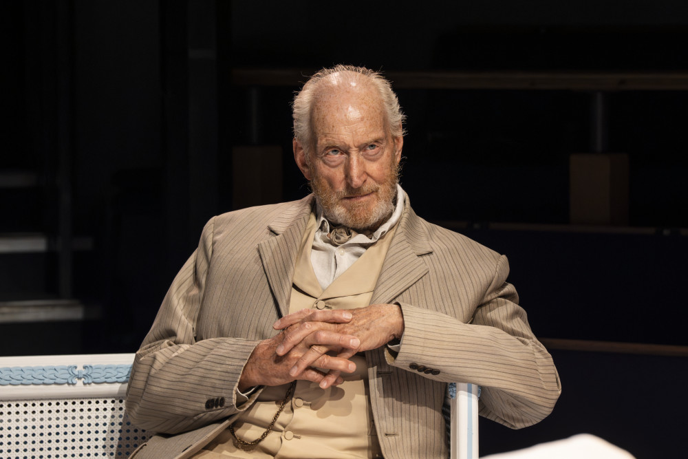 Charles Dance as Gustaf in Orange Tree Theatre's Creditors (credit: Ellie Kurttz).