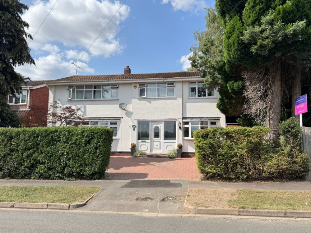 This week we have looked at a four-bedroom detached home on Highland Road which is currently on the market for £750,000 This week we have looked at a four-bedroom detached home on Highland Road which is currently on the market for £750,000