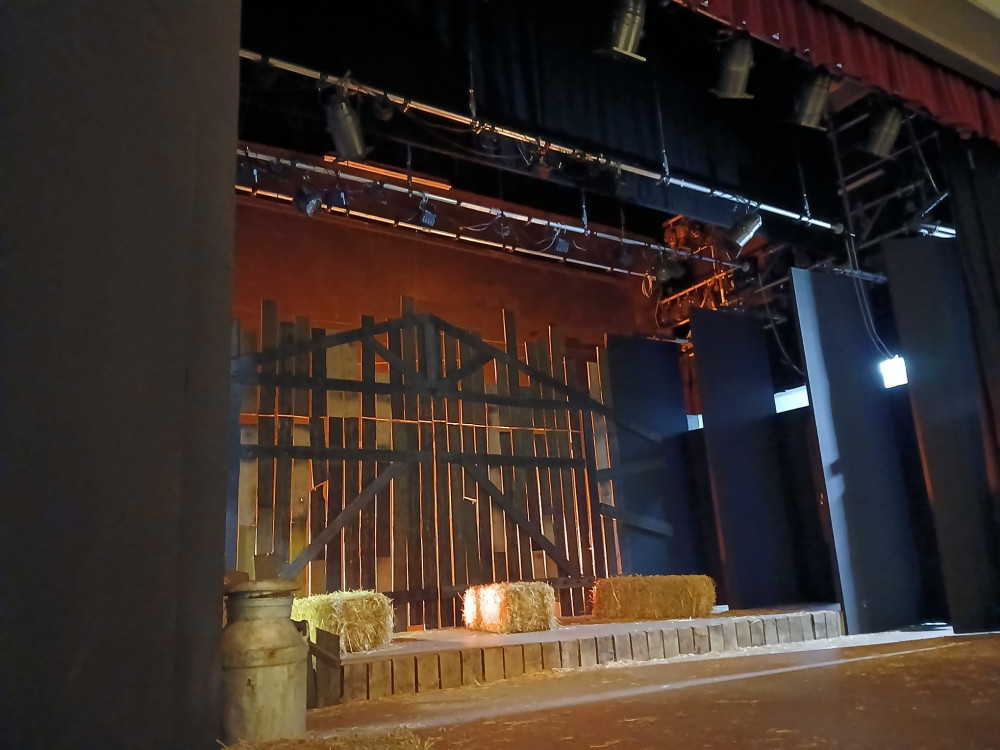 MADS Theatre welcomed the public ahead of their final performance of The Ballad of Maria Marten (Credit: Hannah Cochrane)