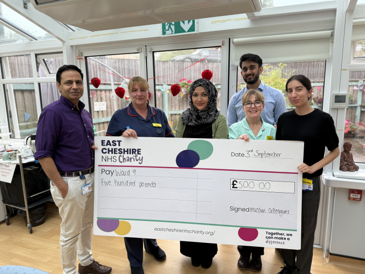 Muslim colleagues at East Cheshire NHS Trust hand over £500 to Ward 9