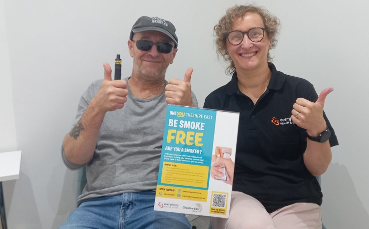 Be Smoke Free participant, David Craig with One You Cheshire East’s Health and Wellbeing Coach Manager, Karolina Ayers (Credit: One You Cheshire East)