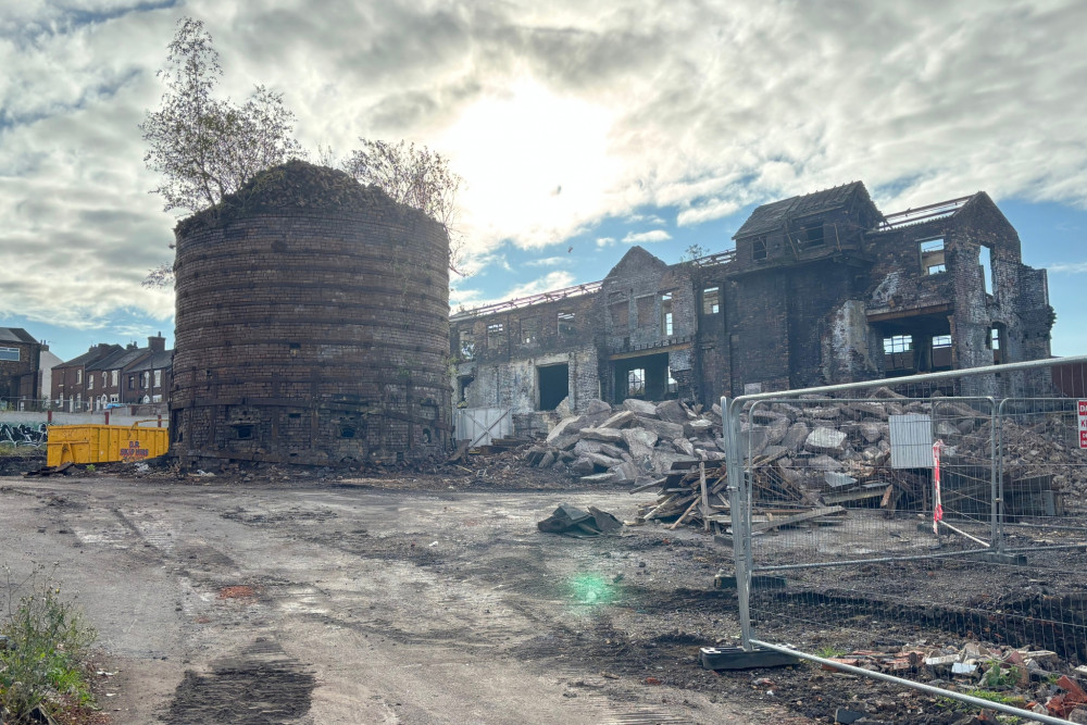 Stoke-on-Trent council has ordered demolition to stop at Falcon Works. (Nub News)