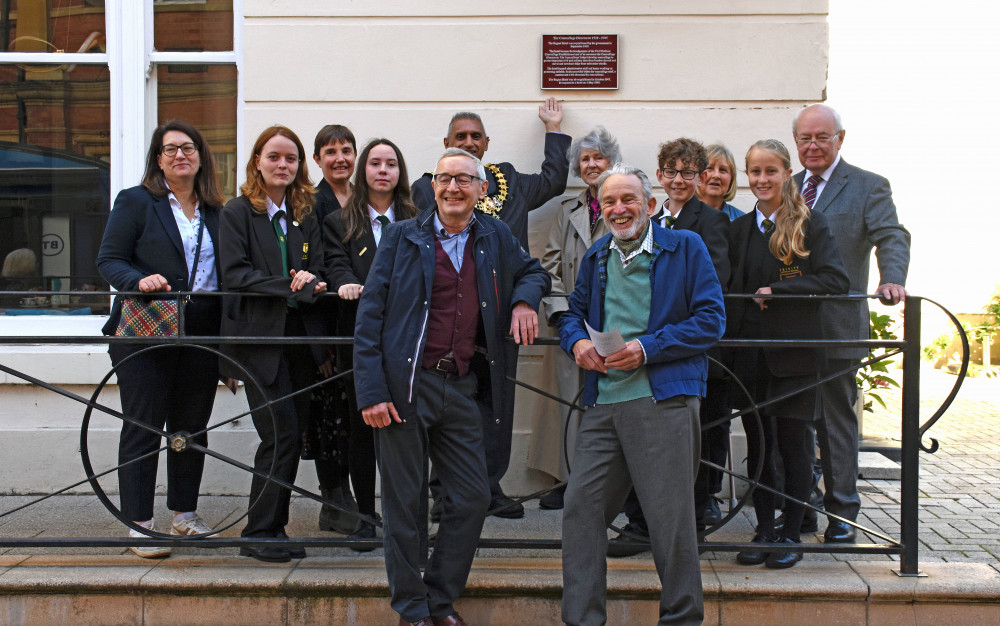 Regent Hotel, Camouflage Plaque is unveiled (image via Alan Jennings)