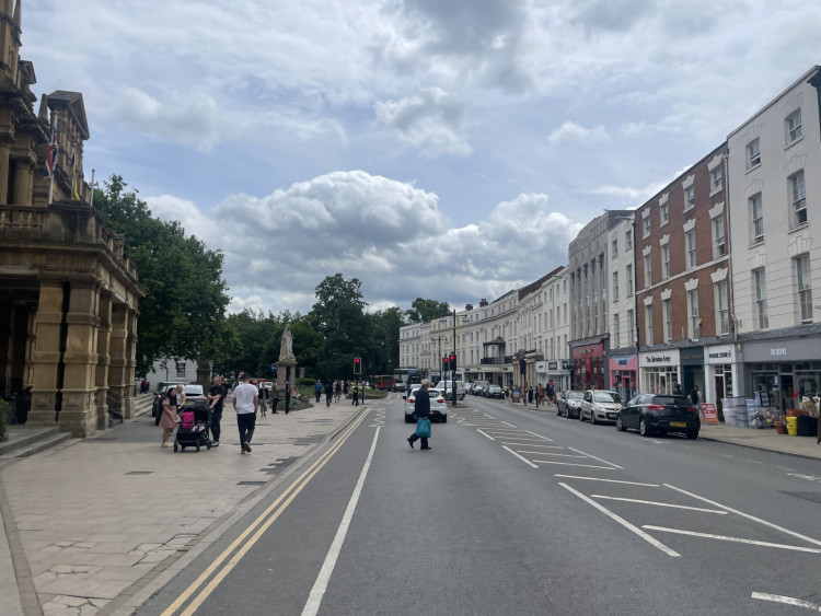 Delays expected until next year for Leamington Parade street lamps say council (image via Nub News) 