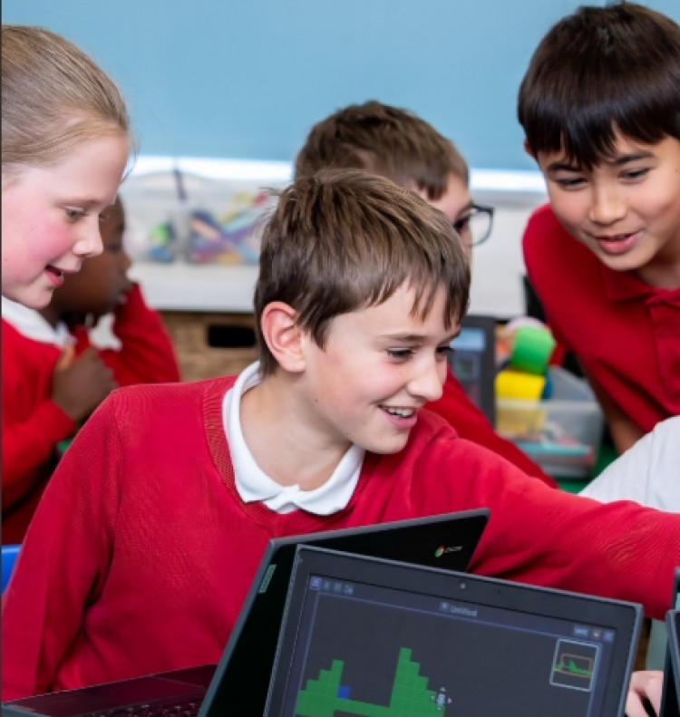 Kids at ComputerXplorers Warwickshire (image supplied) 