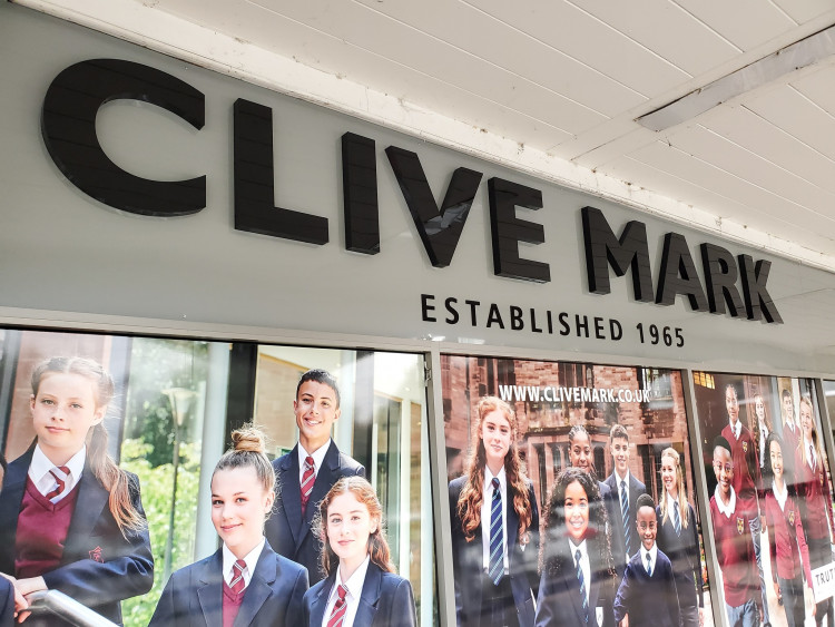 Warwick is to welcome a new school uniform shop (image via Geoff Ousbey) 