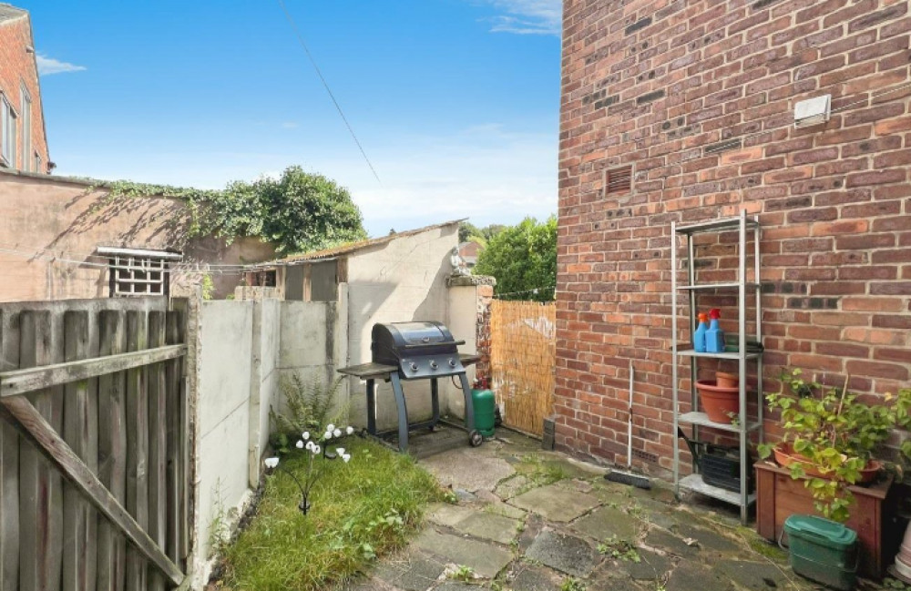 Rear courtyard  (Credit: Stephenson Browne)
