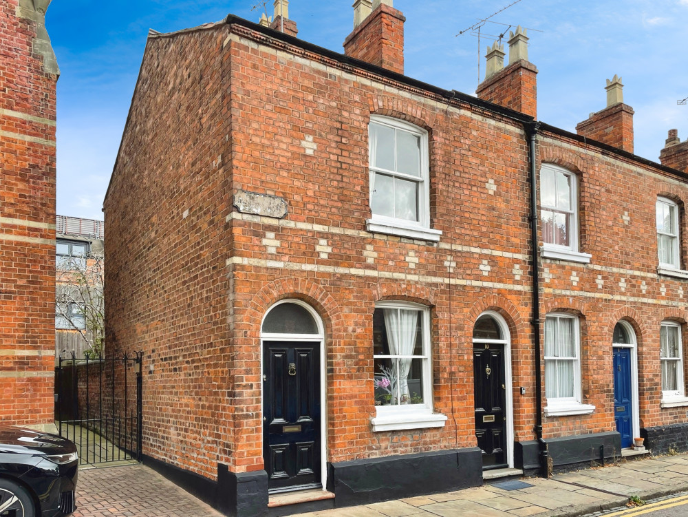 This week we are taking a peek inside this stylish two bedroom 19th century end of terrace house (Image via: Thornley Groves) This week we are taking a peek inside this stylish two bedroom 19th century end of terrace house (Image via: Thornley Groves)