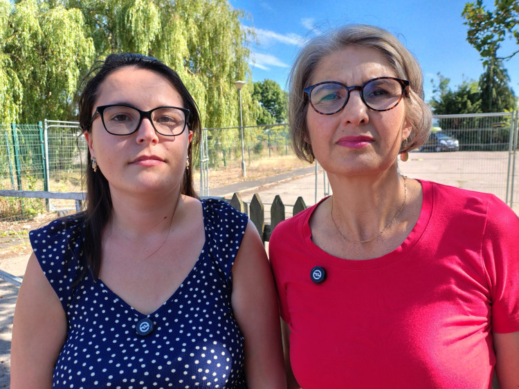 Jess Melrose and Nicola Jones at Kenilworth old school site (image supplied) 