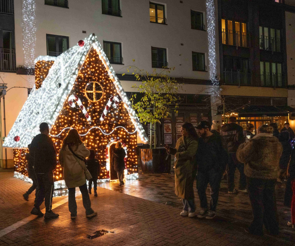 Warwick District's festive season begins with Leamington's Big Lights Switch On (image via WDC) 