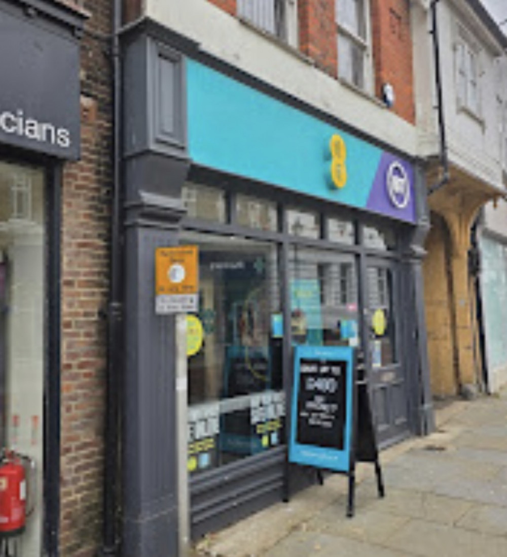 EE, Hitchin 