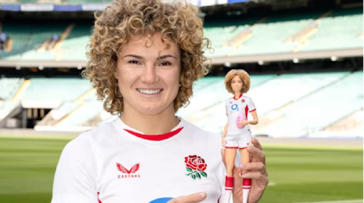 Red Roses and Harlequins rugby player, Ellie Killdunne, with her Barbie doll (Credit: Mattel Inc)