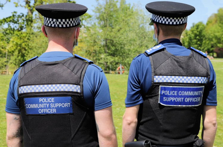 Job opportunities are abundant in Glastonbury and Street. Roles range from care support workers to BI Developers, catering assistants, and PCSOs. 