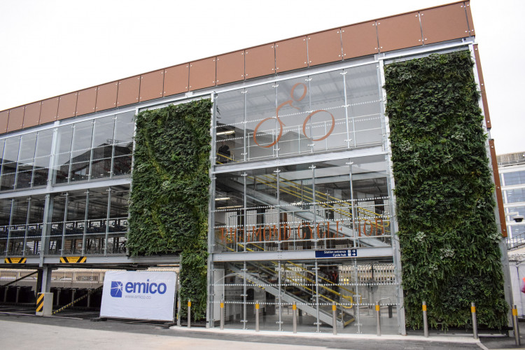 The new multi-storey cycle hub at Richmond Station provides more than 650 secure spaces, solar panels, and a living green wall to promote sustainable travel (credit: Richmond Council).