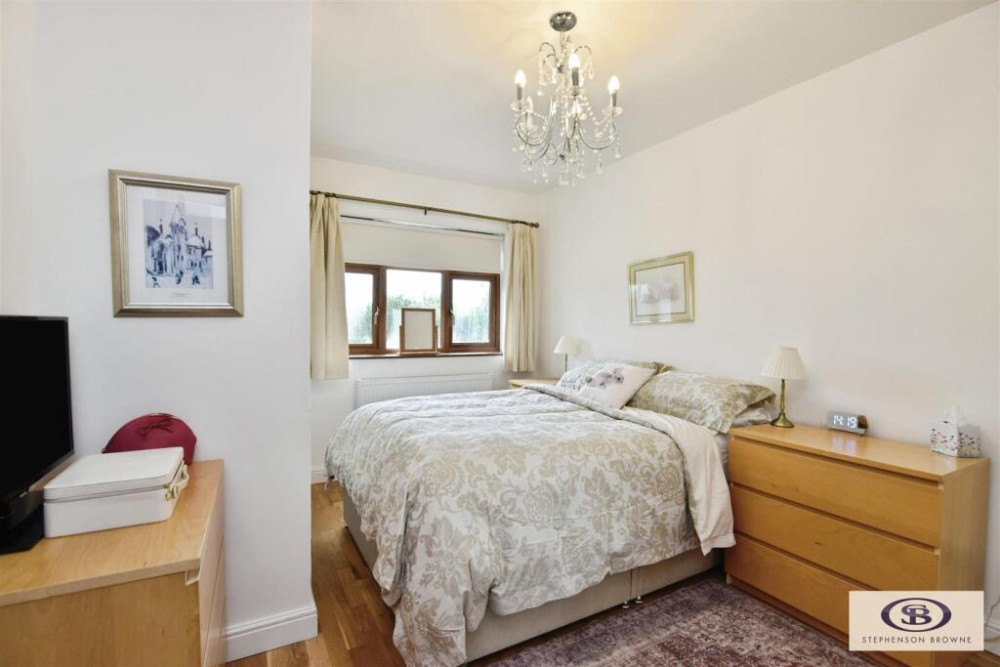 Second bedroom (Credit: Stephenson Browne) Second bedroom (Credit: Stephenson Browne)