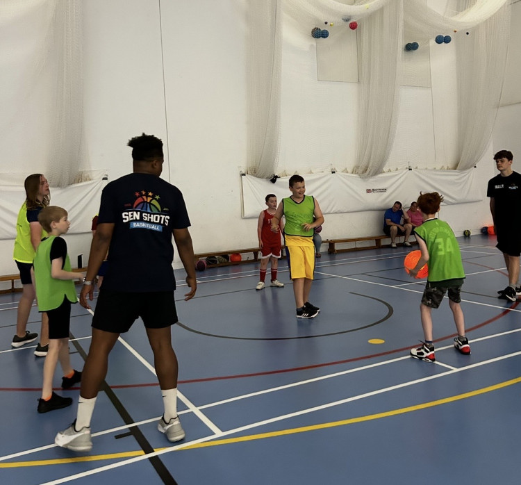 SEN SHOTS Basketball is hosted at Kenilworth School (image via KMAT)