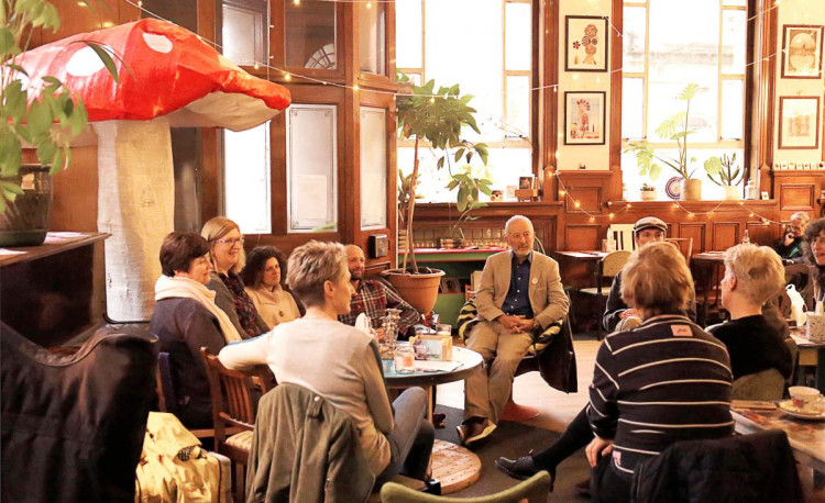 The Art Bank in Shepton Mallet hosts "Have Your Say Sunday" on October 20, 11am–3pm. Visitors can enjoy free Winter Stew and share feedback on the space's future.