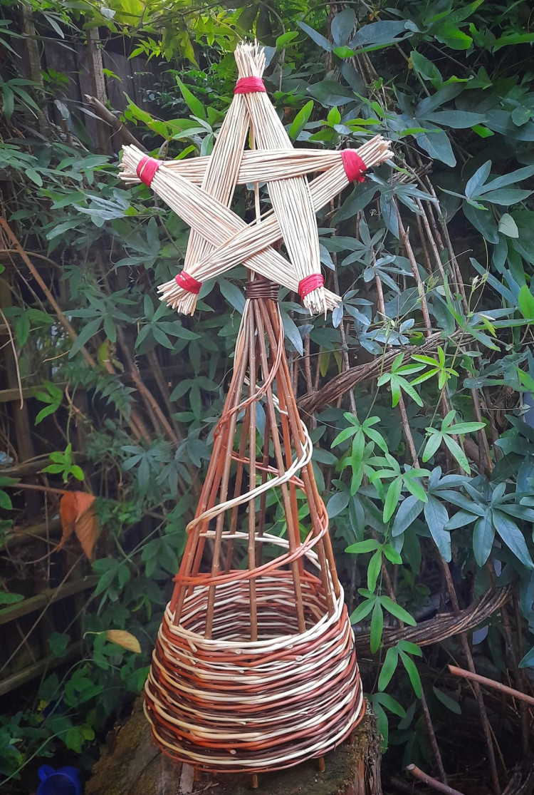 Willow Christmas Tree