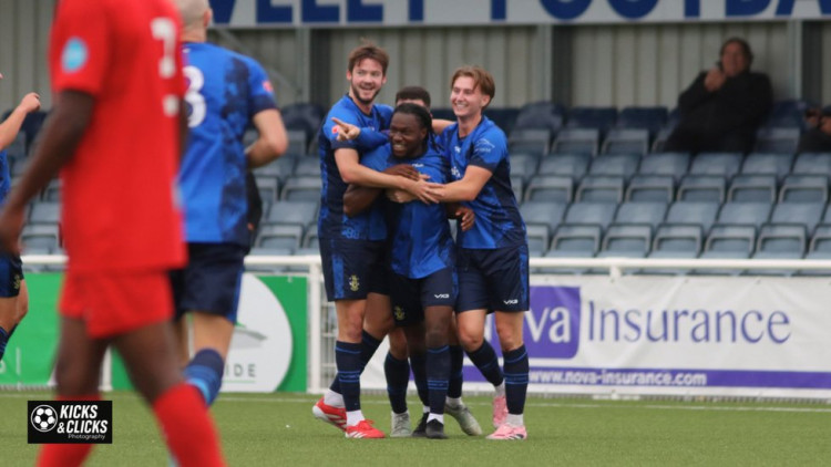 Goal delight for Aveley