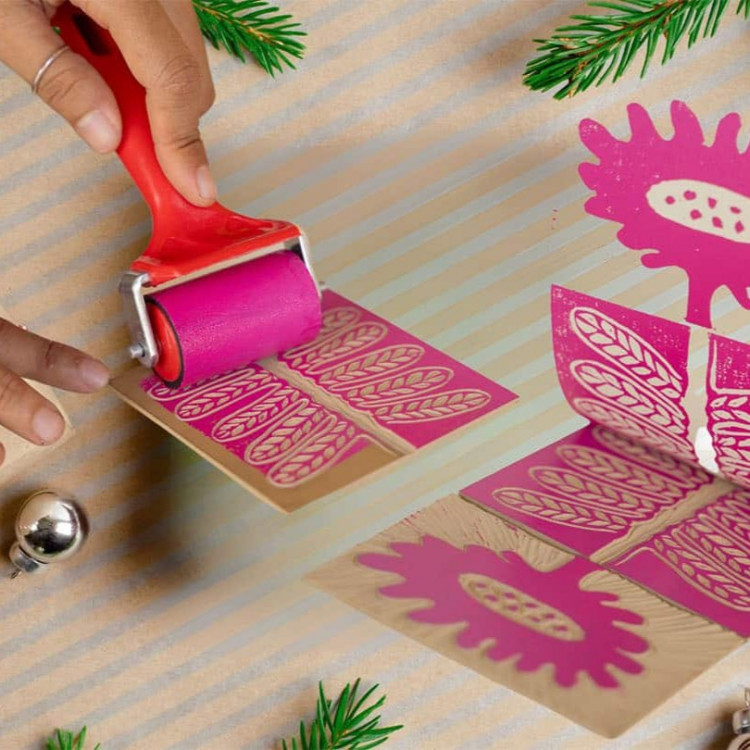 Lino printing: Christmas cards and gift tags