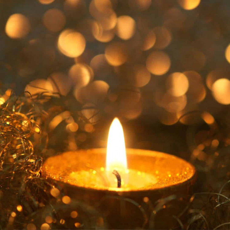 Christmas Candle Painting – Create Festive Table Centrepieces