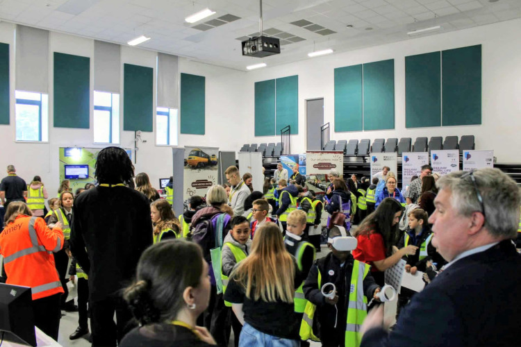 Crewe Engineering and Design UTC, in collaboration with Transport for Wales, hosted a special event celebrating the 200th anniversary of the railway (Crewe UTC).