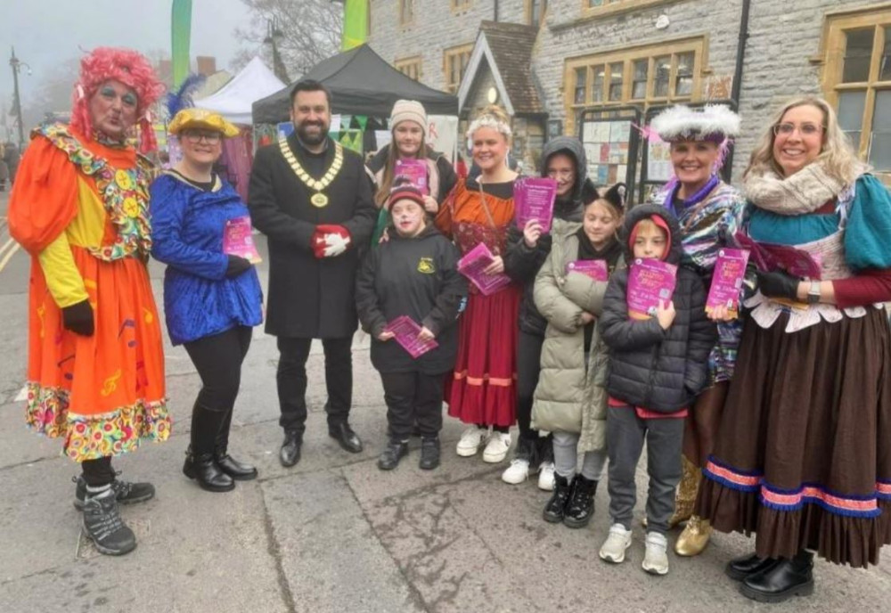 Street's Festive Market returns December 6, offering shopping, entertainment, and community spirit with local traders and music. Street's Festive Market returns December 6, offering shopping, entertainment, and community spirit with local traders and music.