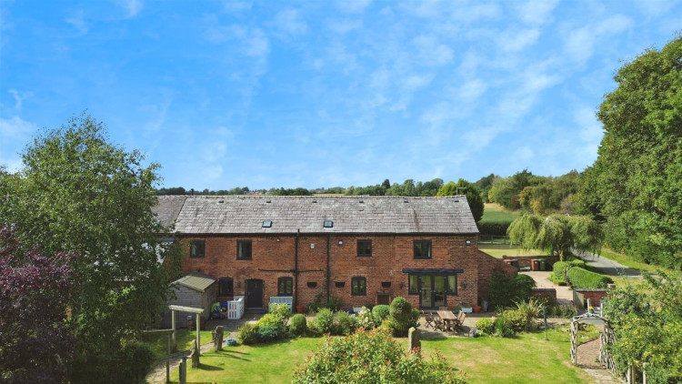 Welcome to The Barnhouse, a stunning barn conversion. (Photos: Stephenson Browne) 