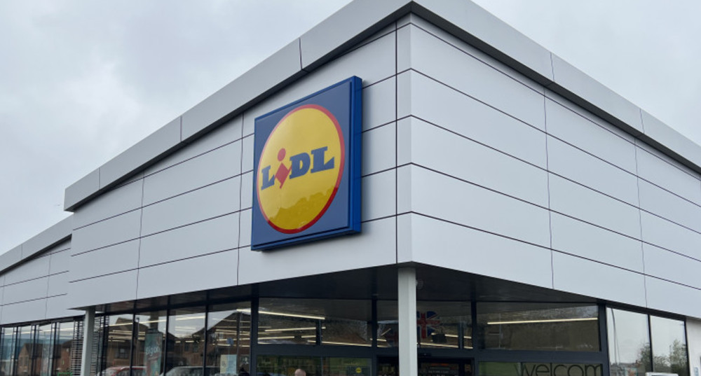 Supermarket giant Lidl is aiming to set up a site at Cheadle Heath Works on Stockport Road (Image - Nub News) Supermarket giant Lidl is aiming to set up a site at Cheadle Heath Works on Stockport Road (Image - Nub News)