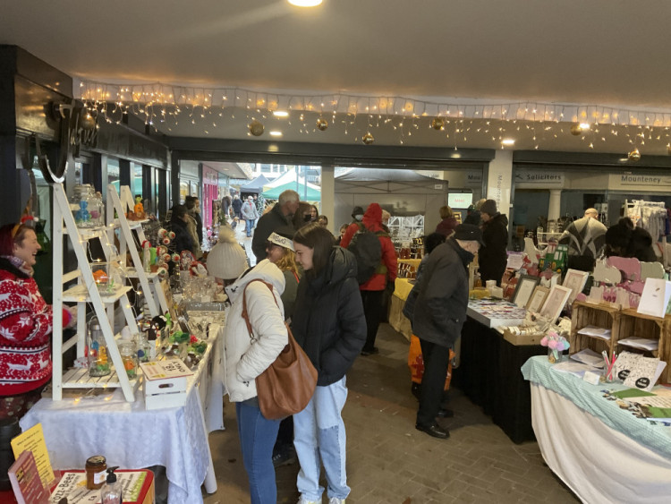 A festive market will be taking place in Bramhall on Saturday 8 November 2025 from 10am-3pm (Image - Worker Bee Markets)