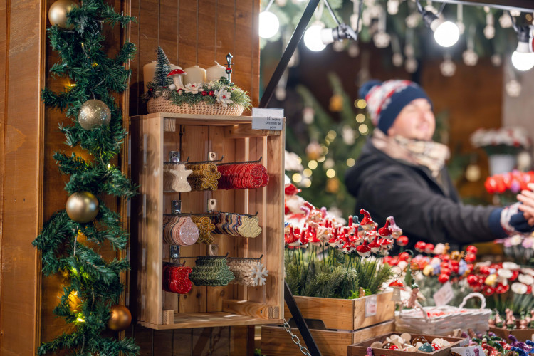 The Vineyard Community Centre’s annual Christmas Fair will bring festive cheer and fundraising to Richmond on 27 November (credit: Sandra Beatrice Molnar/Unsplash).