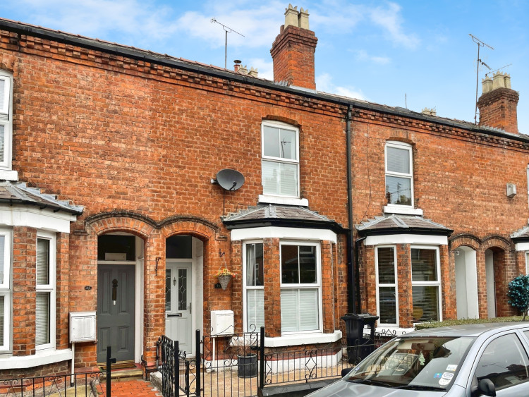 Gladstone Avenue is a perennially popular location (Thornley Groves)