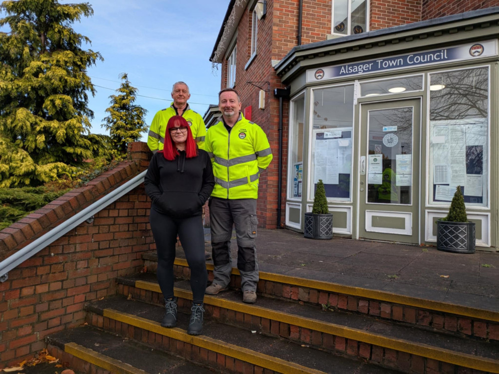 Facilities manager, Samantha Wakefield, with the two town rangers. (Photo: Nub News) 
