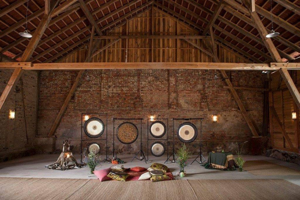 Group Soundscape with Gongs