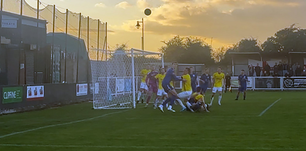 Grays had chances but were unable to break through the strong Newmarket defence. 