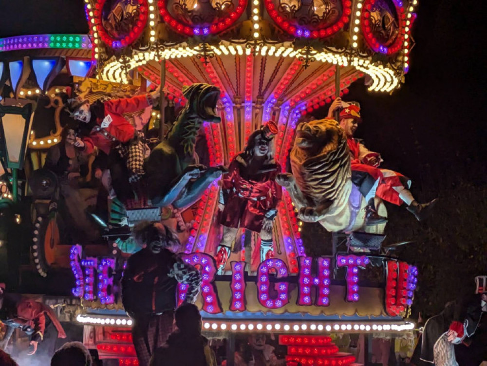 Carnivals in Glastonbury, Wells, and Shepton Mallet from November 12-15 will cause road closures and bus diversions. Plan ahead and check updates.