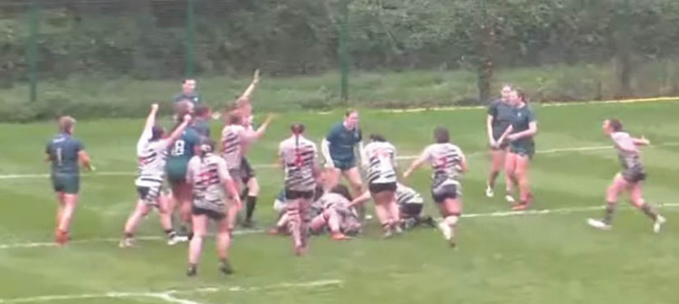 Toba Lawale gave T-Burds something to cheer with the first of two second half tries. 