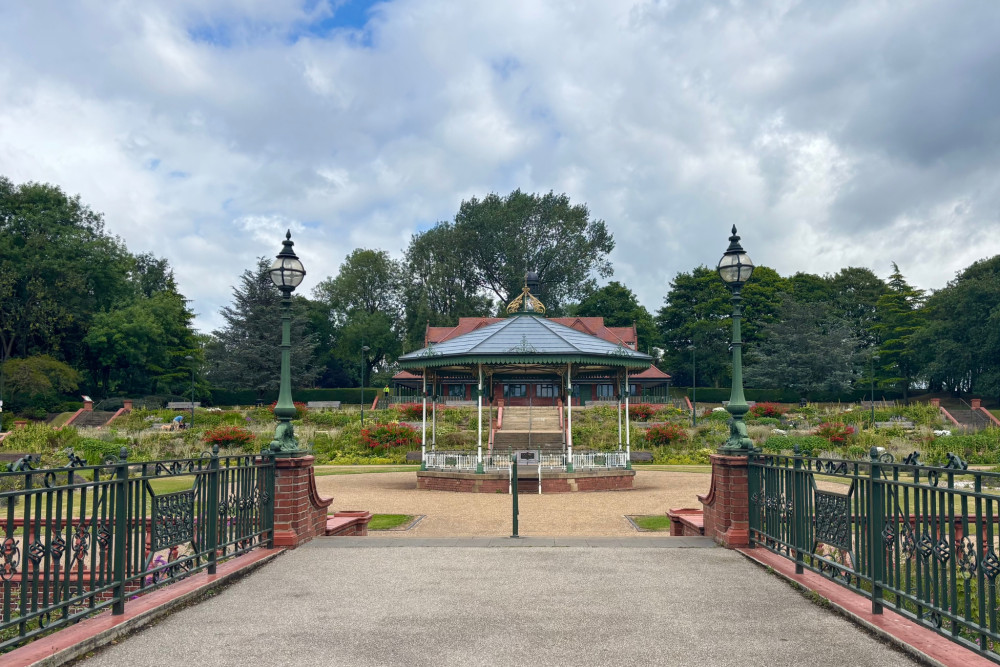 The operation, which led to three arrests, took place in Hanley Park (image via Nub News)