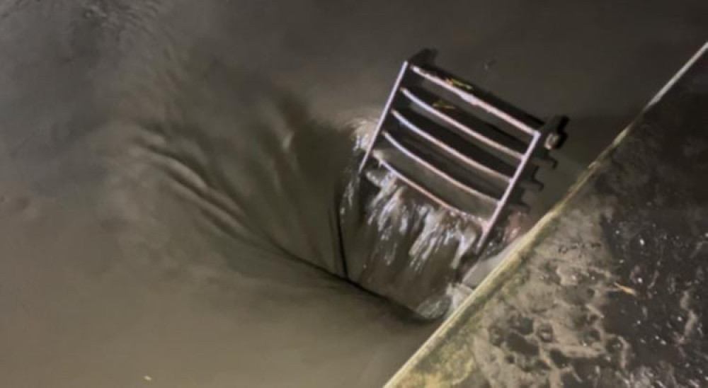 The Met Office has issued a yellow weather warning for wind in Alsager today (Friday). (Image - Nub News)