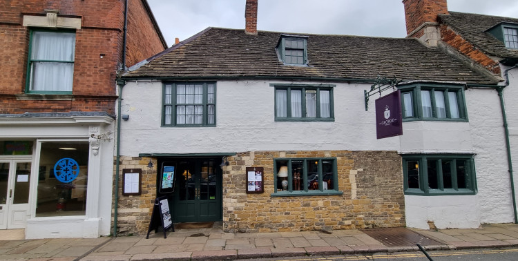 The George Inn is welcoming in the festive season with a wreath making workshop (Photo: Grace Kennington)